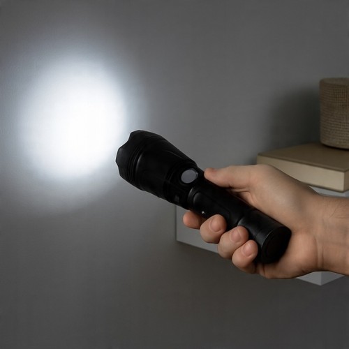 Latarka Akumulatorowa Taktyczna Szperacz LED LAGER LED 5W